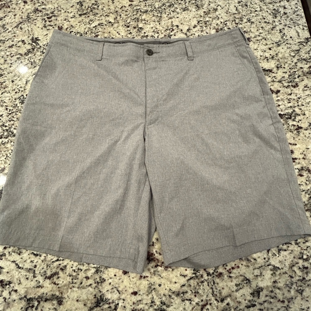 Pro Tour Light Gray Men's Flat Front Golf Shorts‎
